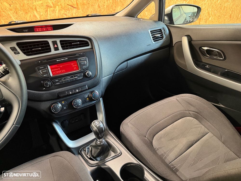 Kia Ceed SW 1.4 CRDi ECO - 10