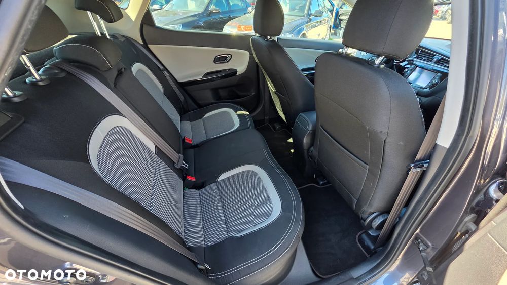 Kia Ceed 1.6 GDI L Business Line - 24