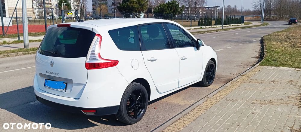 Renault Scenic 2.0 16V Bose Edition CVT - 3