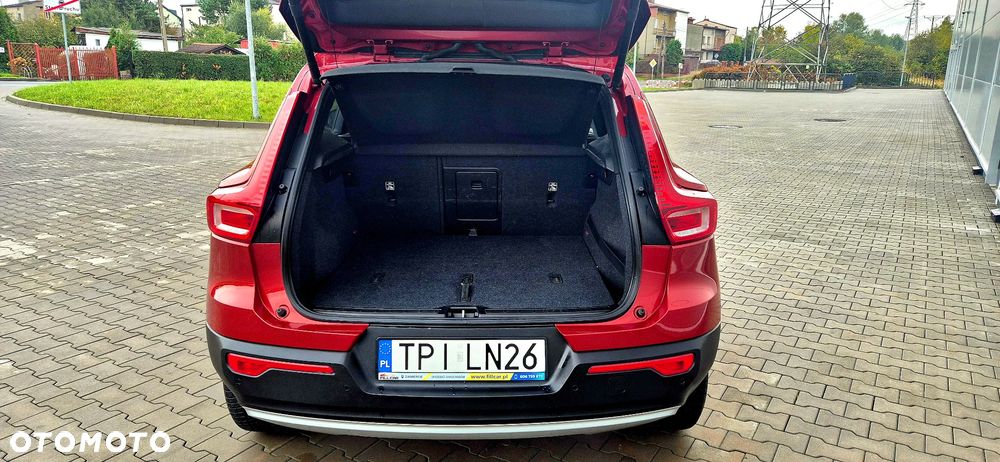Volvo XC 40 D3 SCR Momentum Core - 19