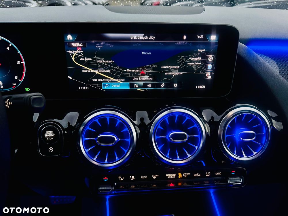 Mercedes-Benz Klasa B 180 d AMG Line 7G-DCT - 34