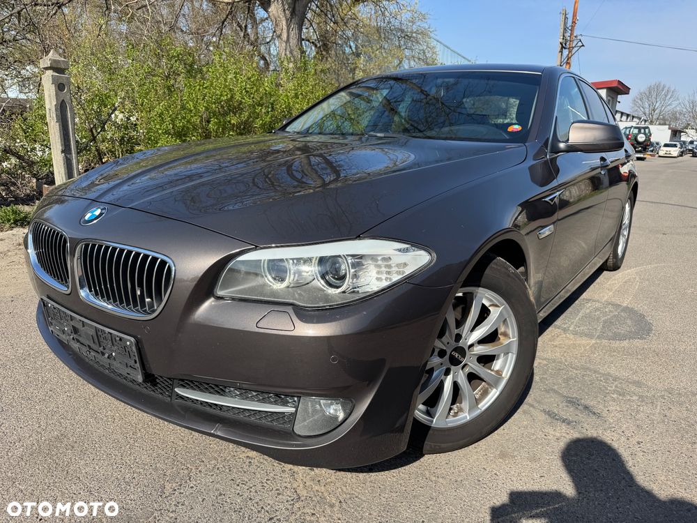 BMW Seria 5 520d Sport-Aut - 2