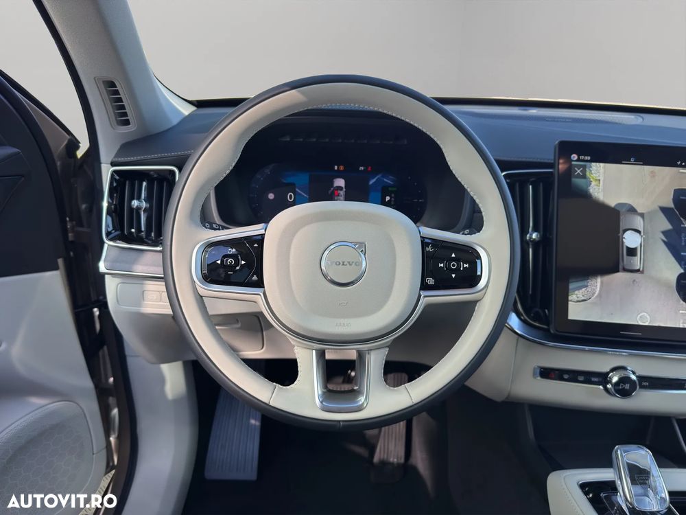 Volvo XC 90 - 8