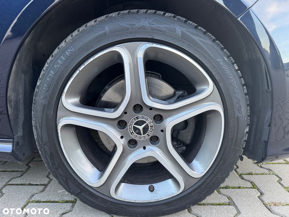 Mercedes-Benz CLA 180 d 7G-DCT Peak Edition - 31