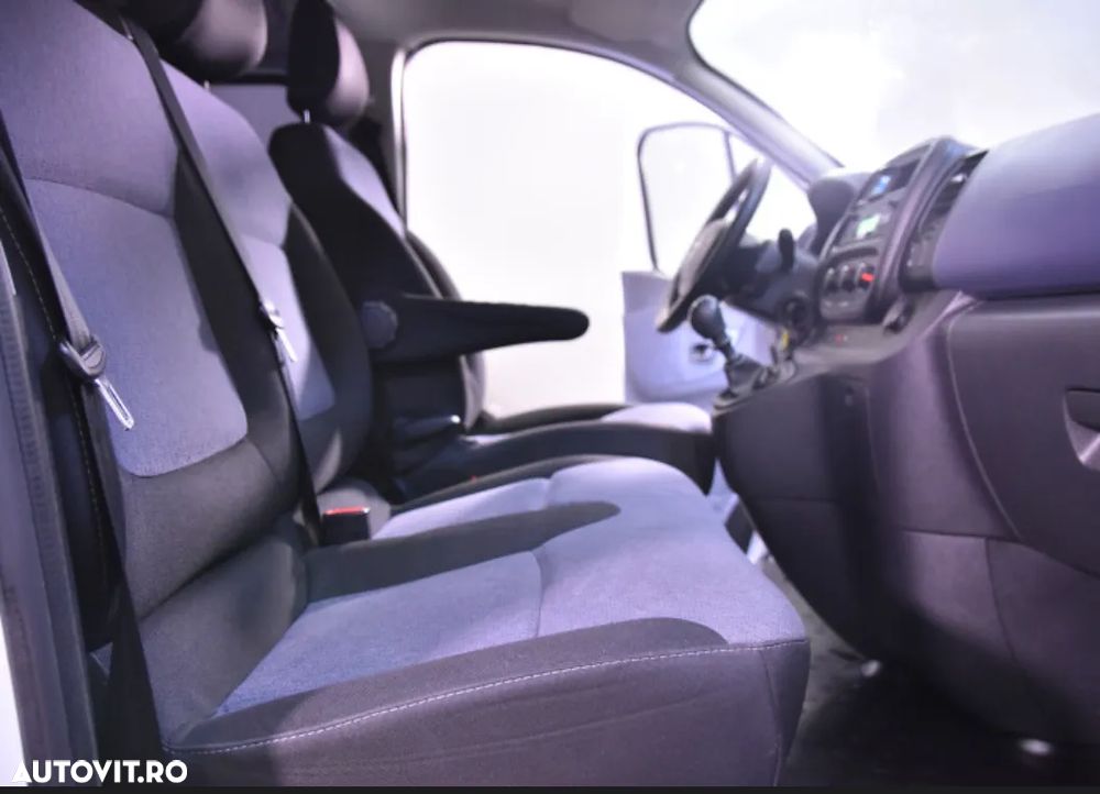 Opel Vivaro 1.6 CDTI Combi L1H1 2.7 t - 16