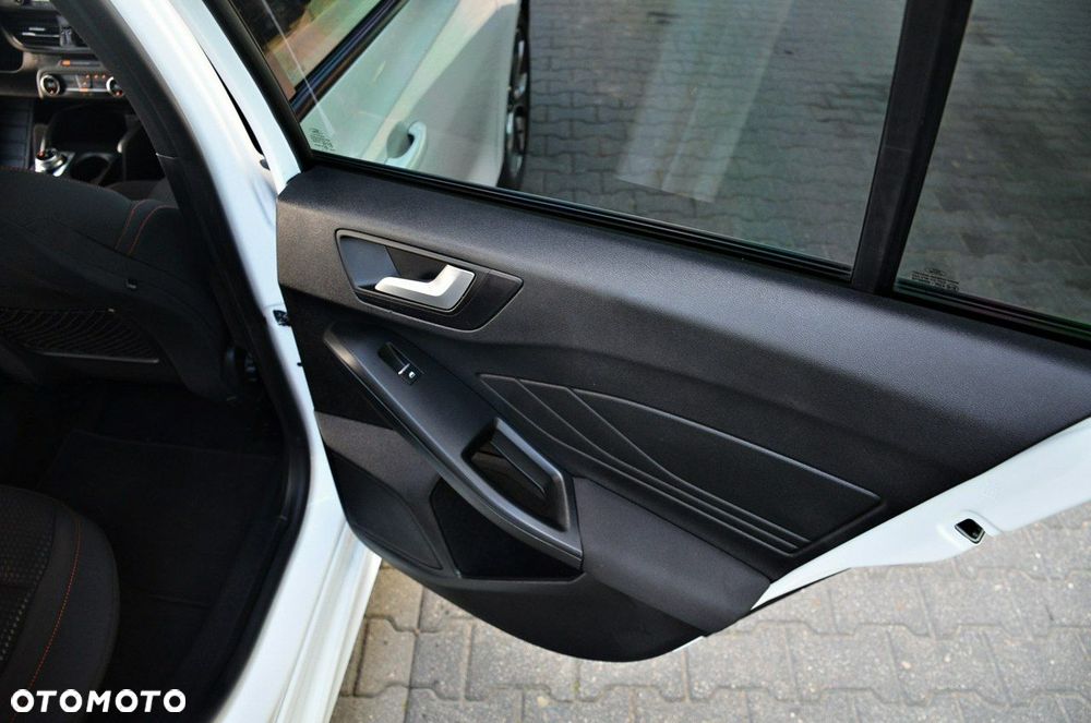Ford Focus - 35