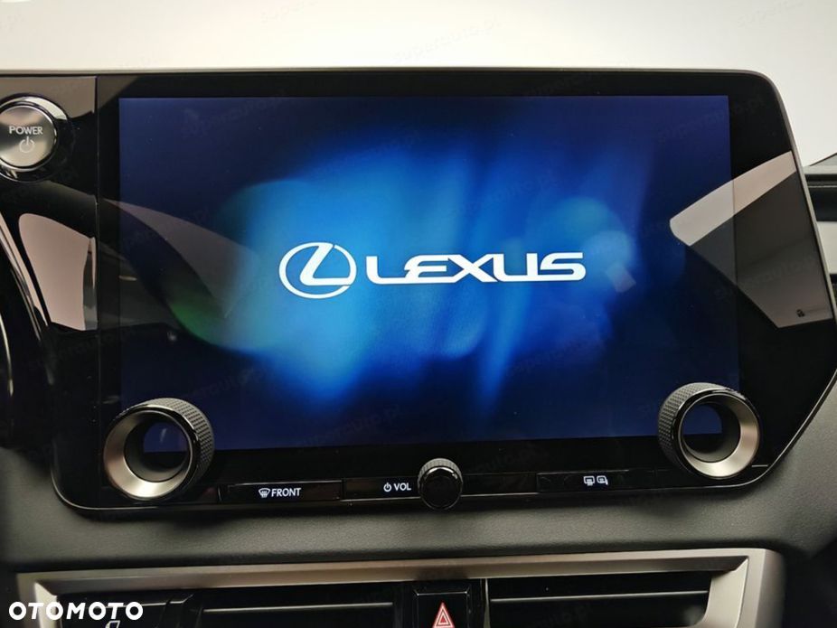 Lexus RX - 8