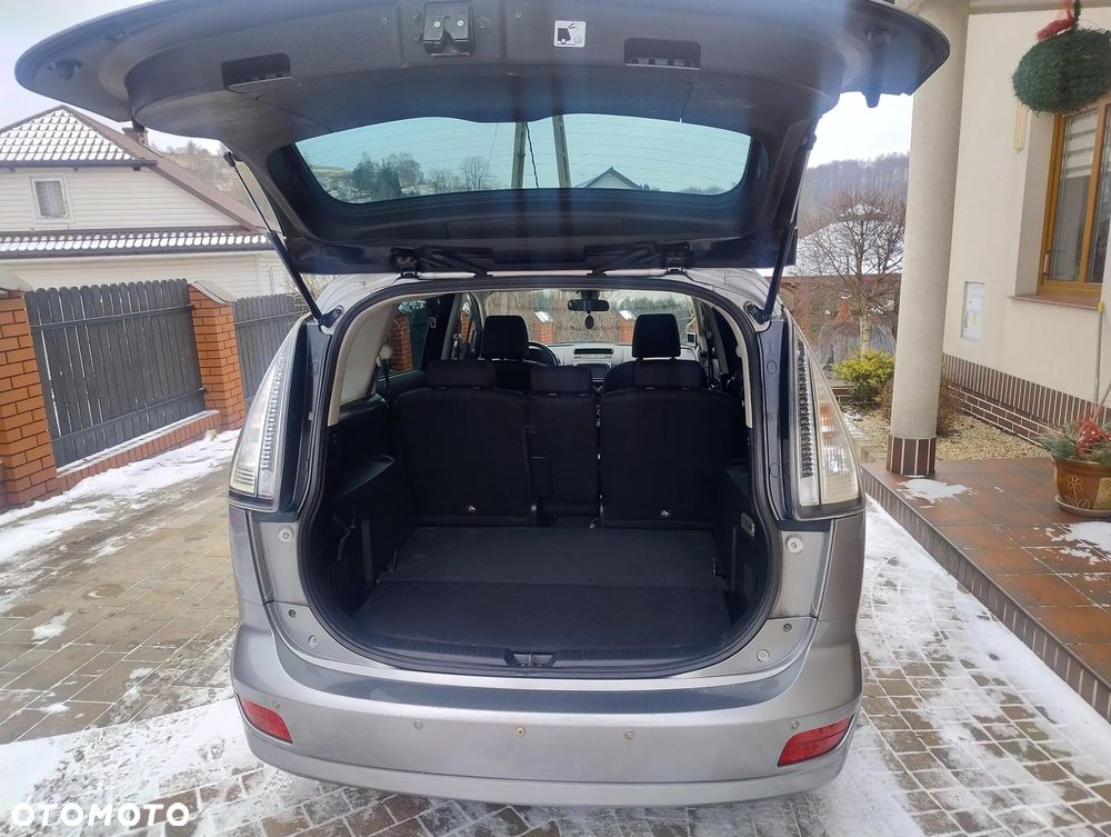 Mazda 5 2.0 CD DPF Exclusive - 16