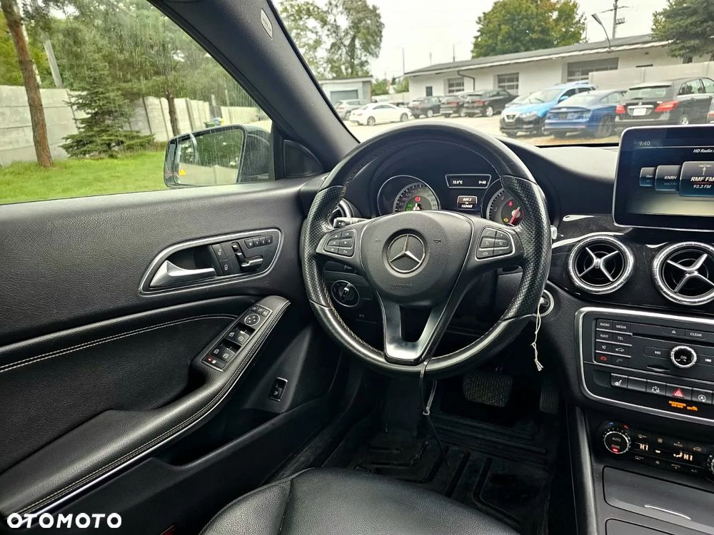 Mercedes-Benz CLA 250 4-Matic - 28