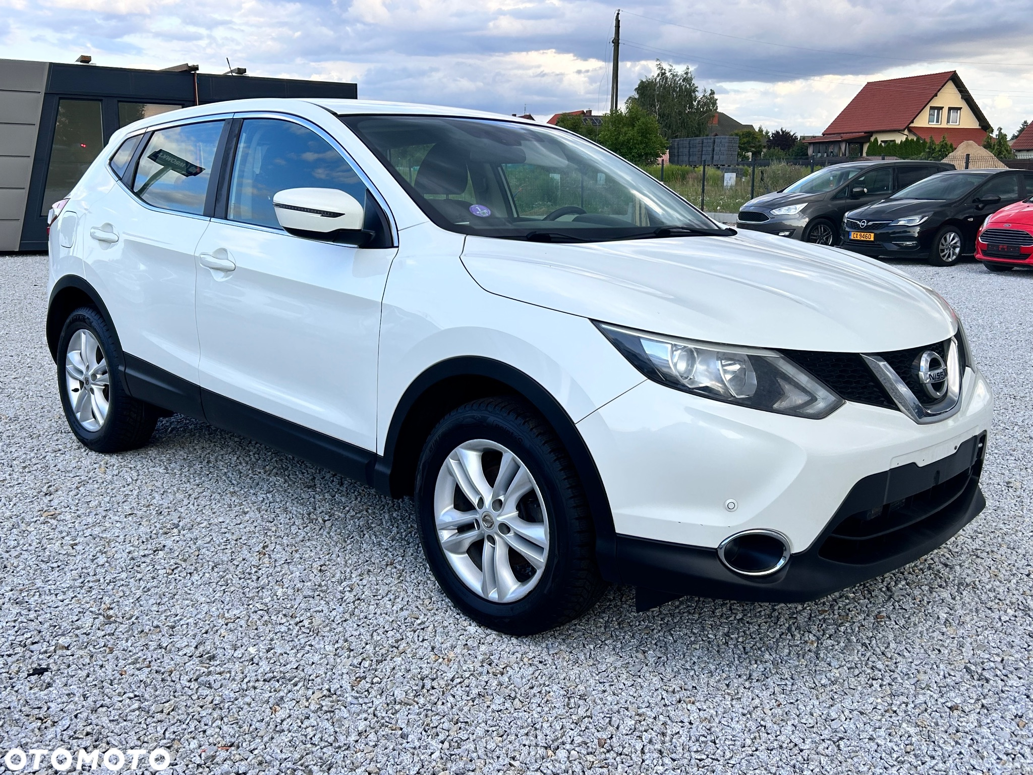 Nissan Qashqai - 2