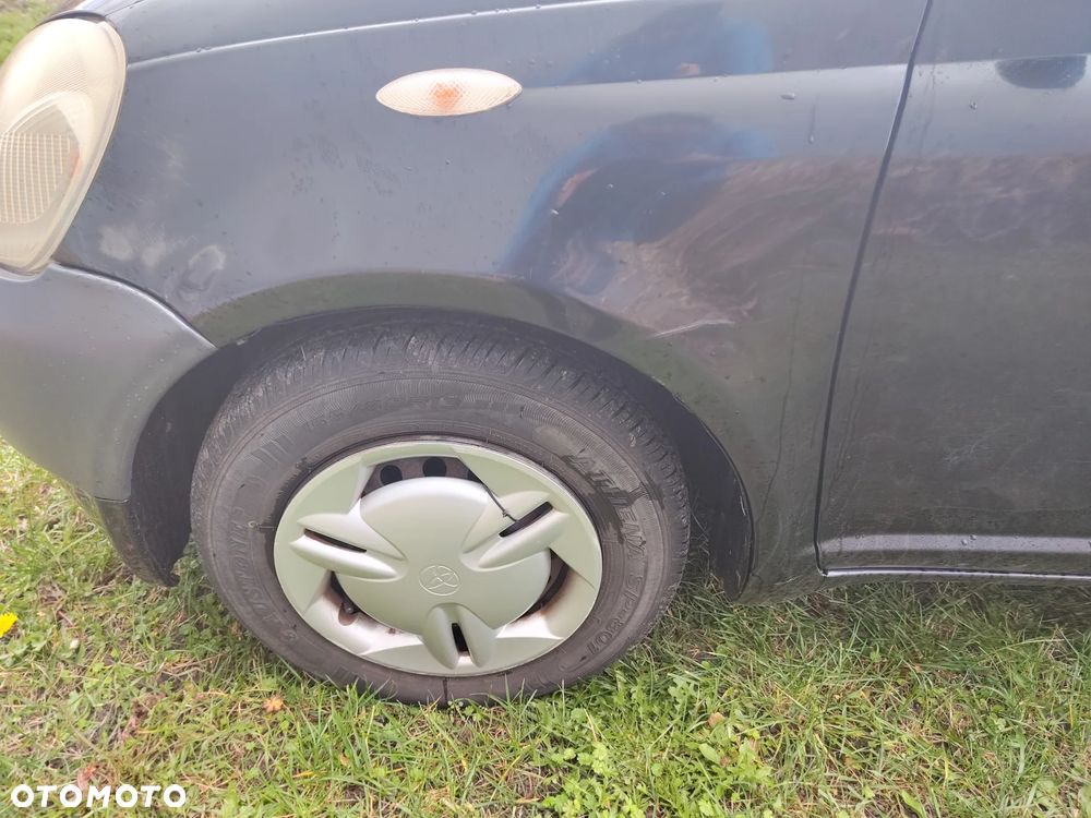 Toyota Yaris - 5