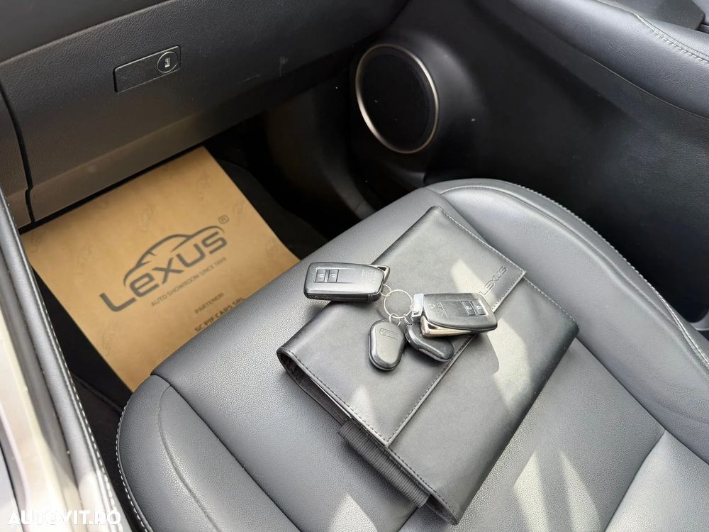 Lexus Seria NX 300h Executive Line - 32