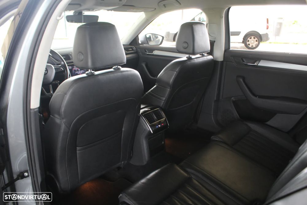 Skoda Superb Break 1.6 TDI Style DSG - 33