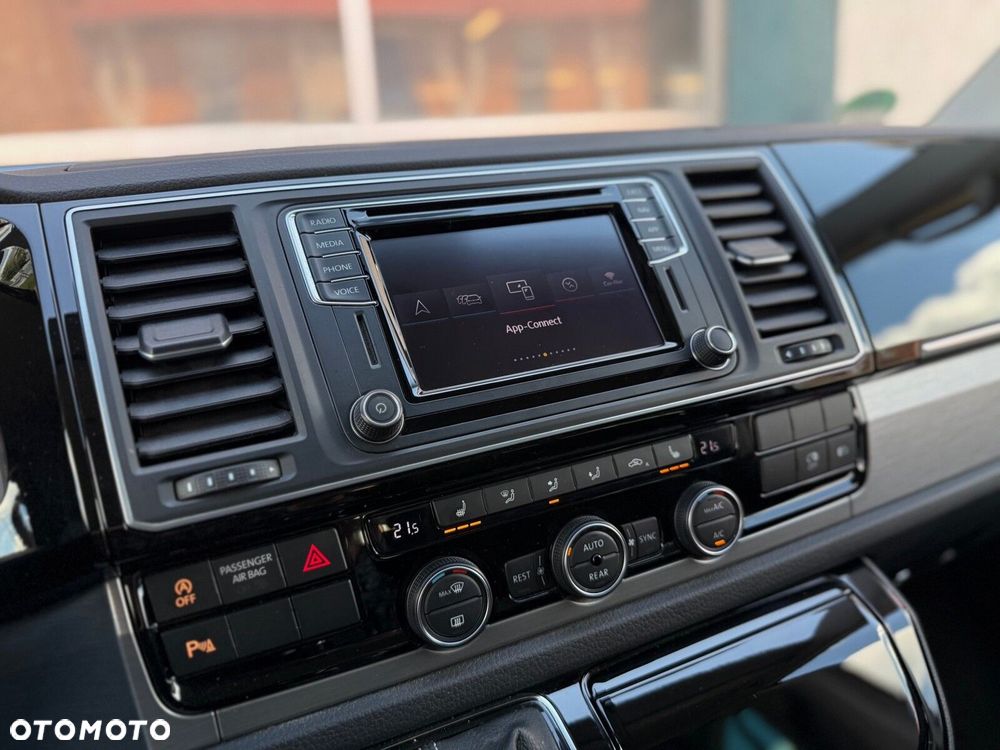 Volkswagen Multivan - 22