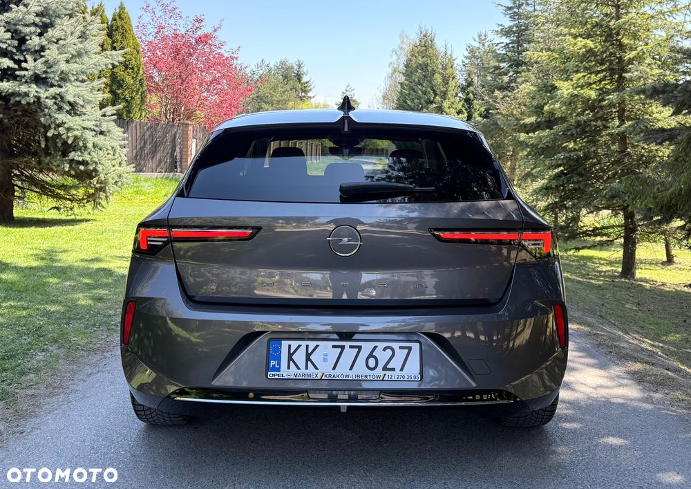 Opel Astra 1.2 T Elegance S&S - 9