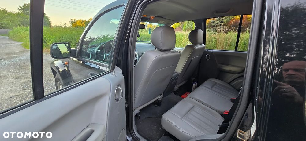 Jeep Cherokee 3.7L Limited - 6
