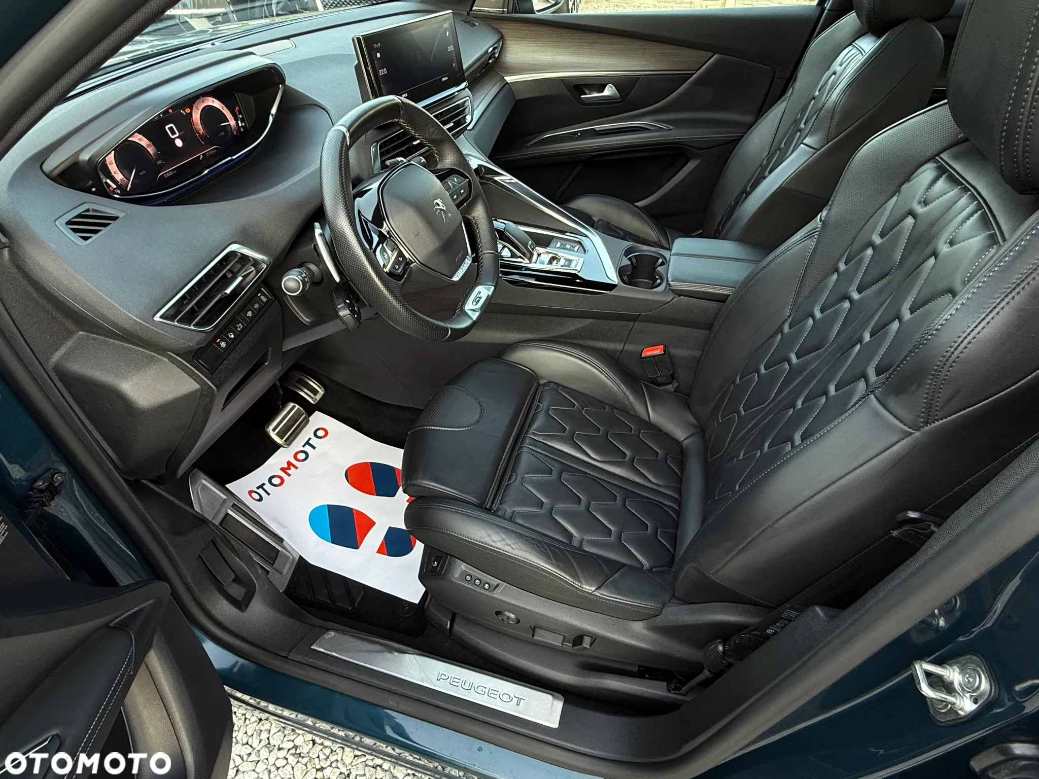 Peugeot 3008 PureTech 180 Stop & Start GPF EAT8 GT Pack - 25