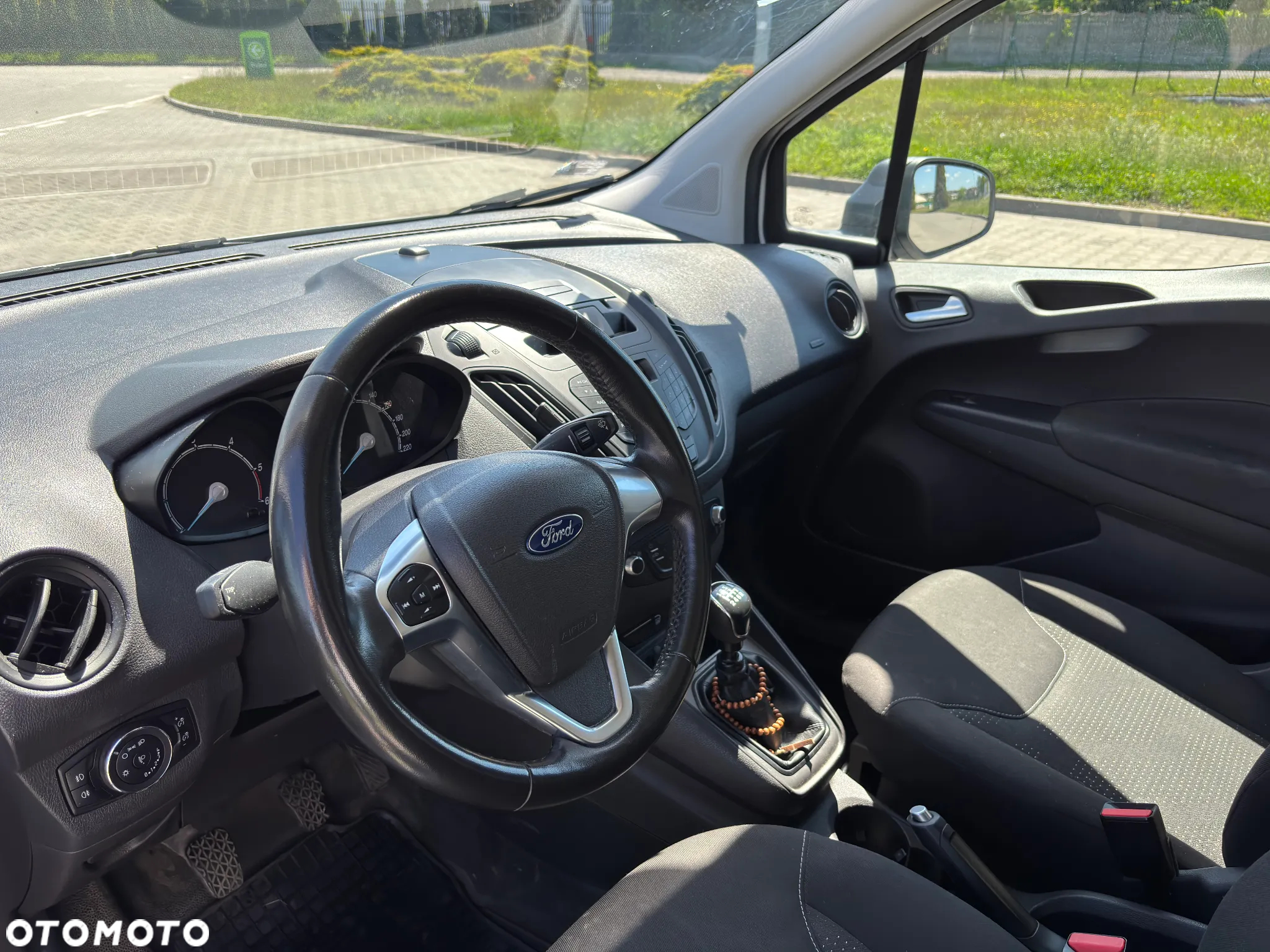Ford TRANSIT COURIER - 12