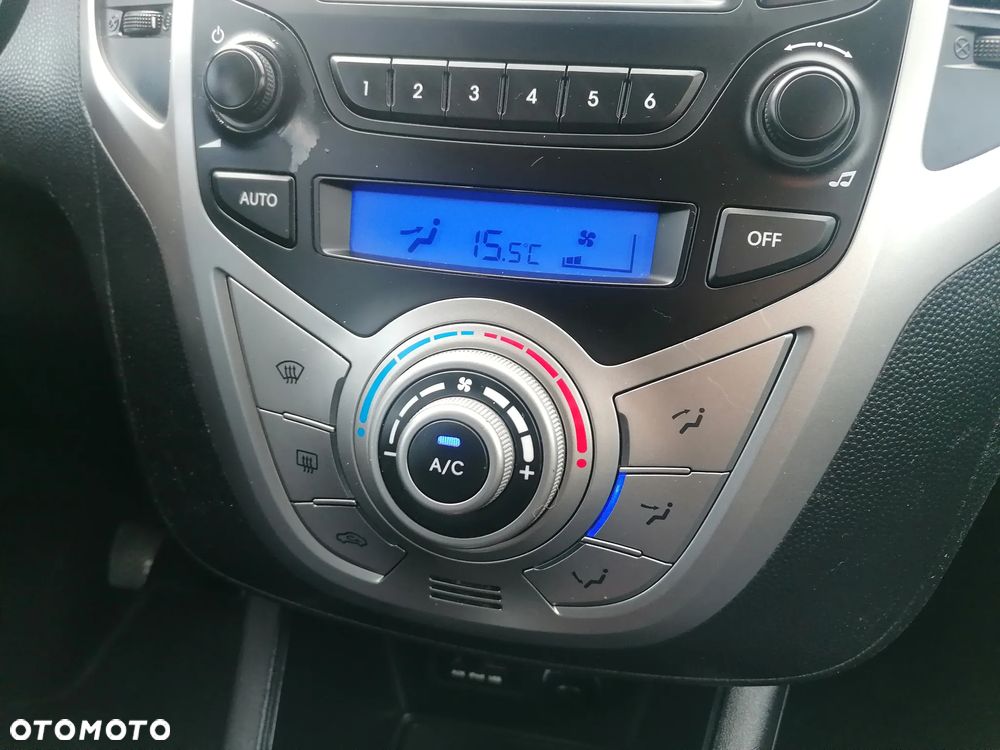 Hyundai ix20 1.4 Premium - 21