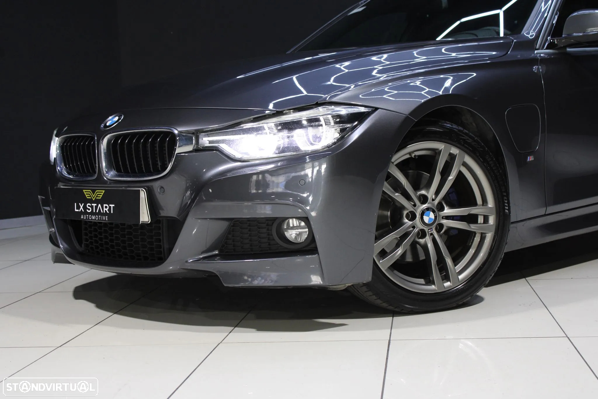 BMW 330 e iPerformance Pack M - 2