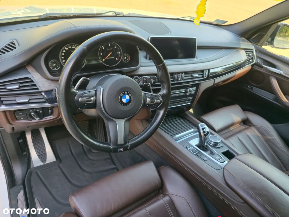 BMW X5 M M50d - 10