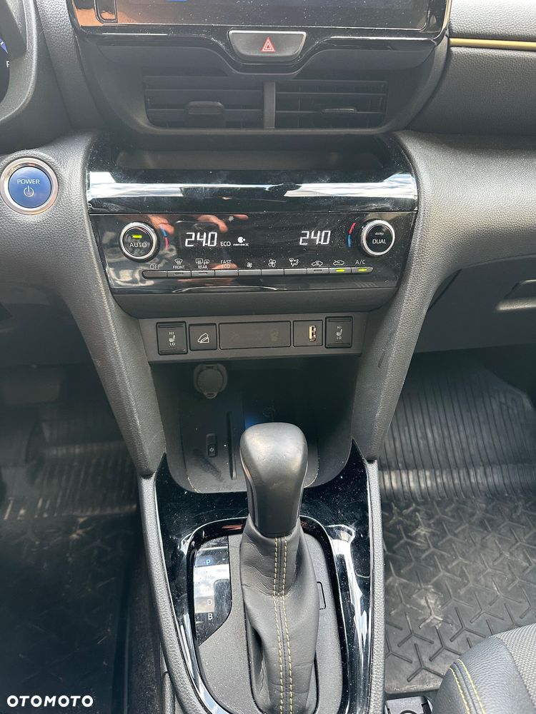 Toyota Yaris Cross - 16