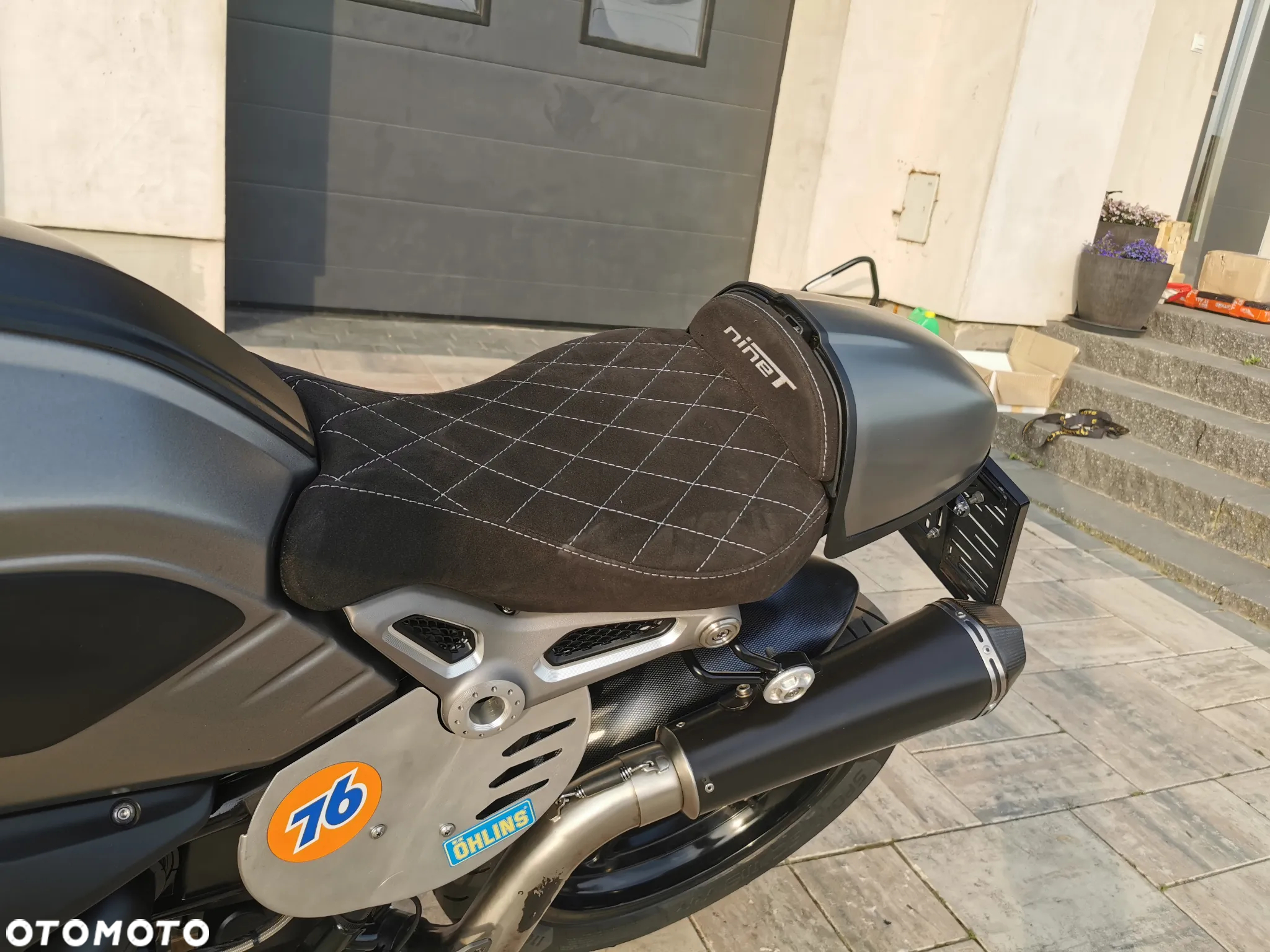BMW R - 9