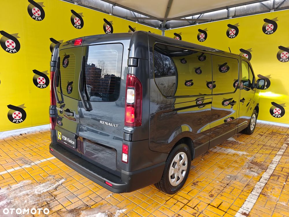 Renault Trafic - 11