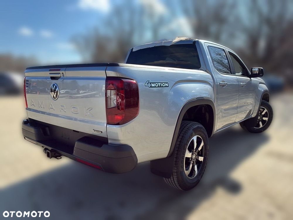 Volkswagen Amarok - 10
