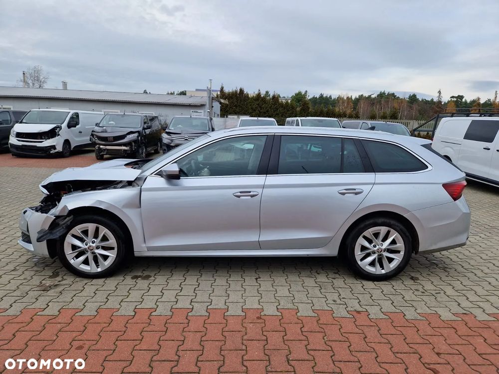 Skoda Octavia 2.0 TDI DSG Selection - 2
