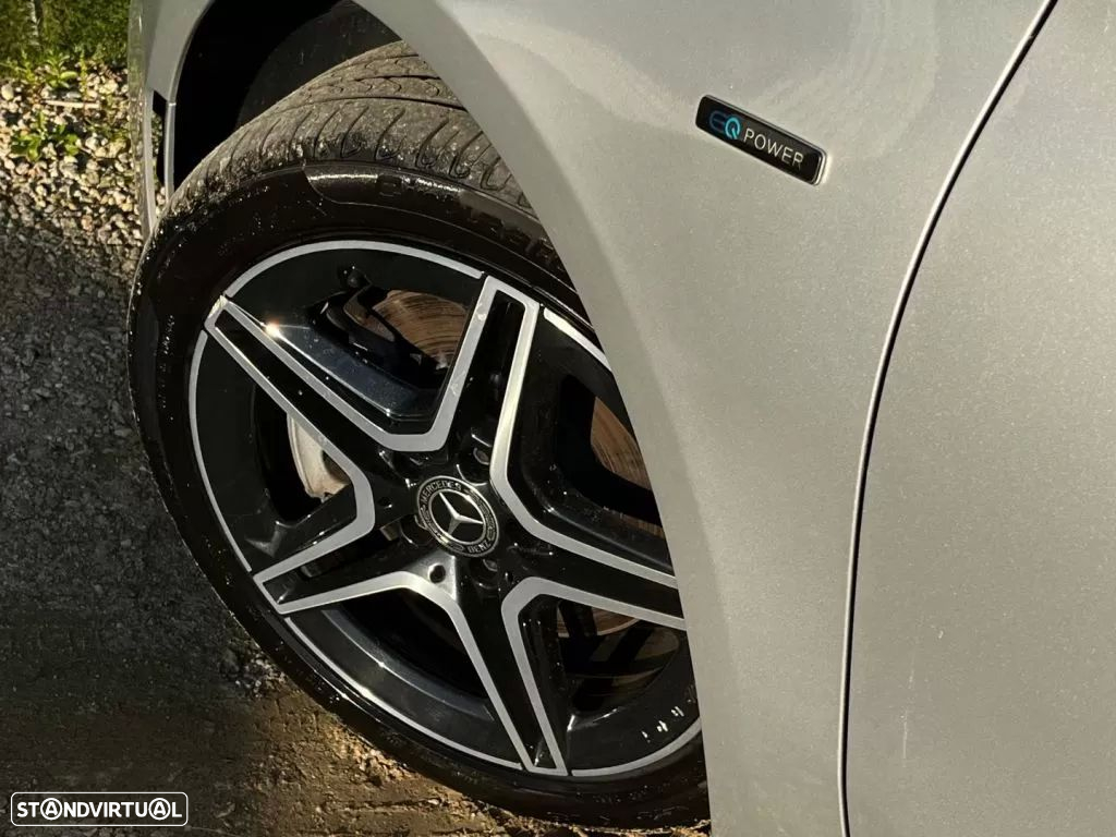 Mercedes-Benz A 250 e AMG Line - 38