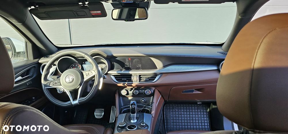 Alfa Romeo Stelvio 2.0 Turbo Executive Q4 - 14