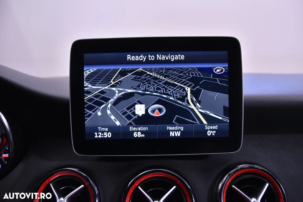 Mercedes-Benz GLA 45 AMG 4MATIC Aut. - 24