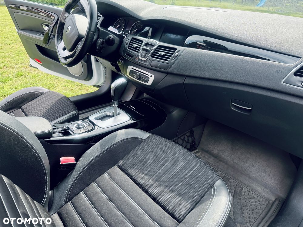 Renault Laguna 2.0 dCi Bose Edition - 14