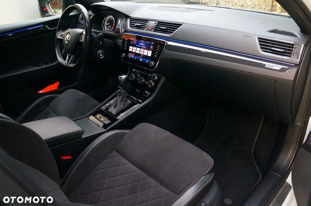 Skoda Superb 2.0 TDI 4x4 Sportline DSG - 23