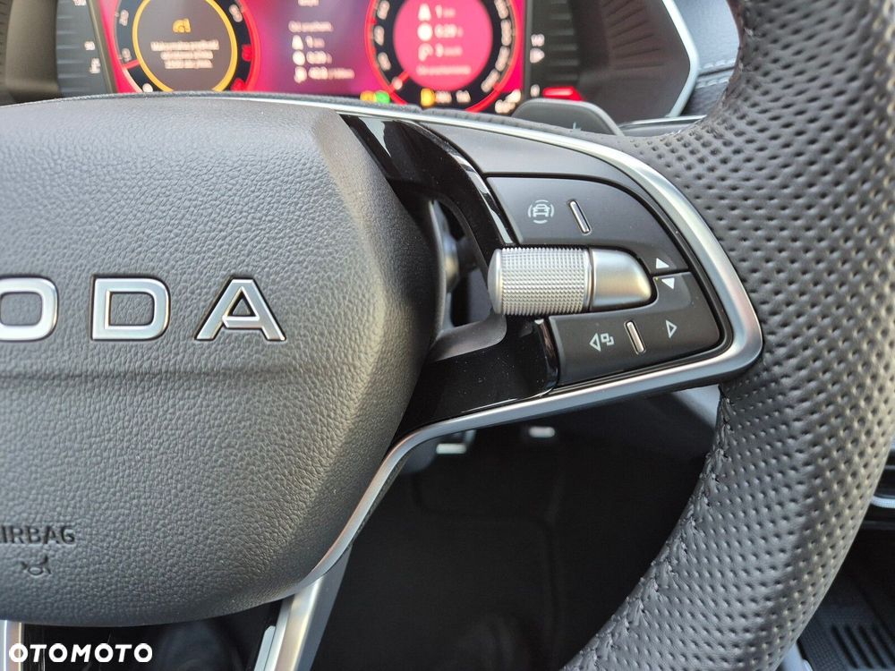 Skoda Octavia 1.5 TSI mHEV Sportline DSG - 38