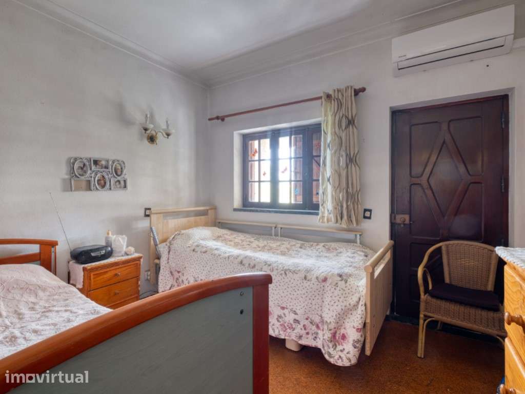 Moradia de Charme Rural com Piscina, Terreno e Garagem para 2 Carros - Grande imagem: 3/52