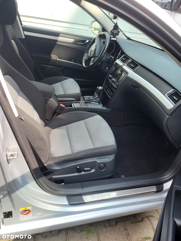 Skoda Superb 2.0 TDI DSG Exclusive - 13