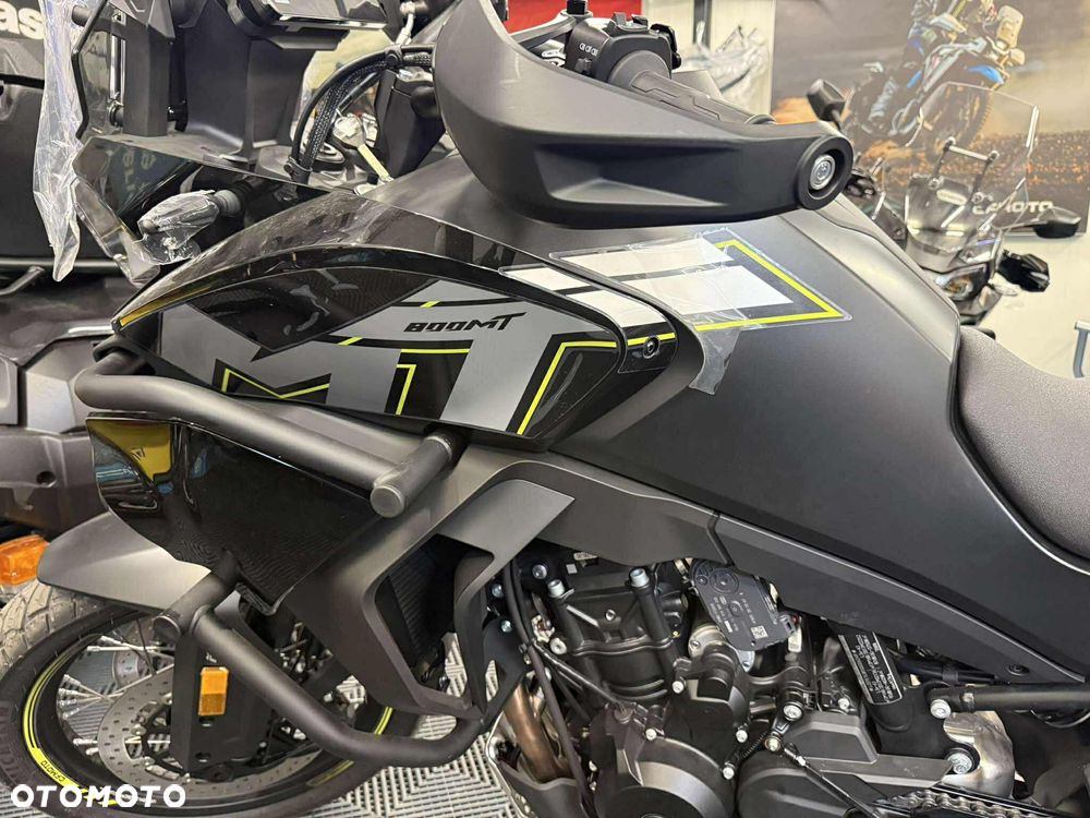 CFMoto MT - 7