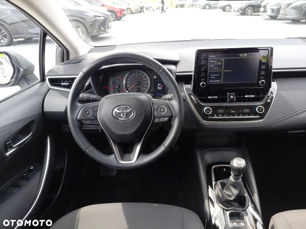 Toyota Corolla - 12