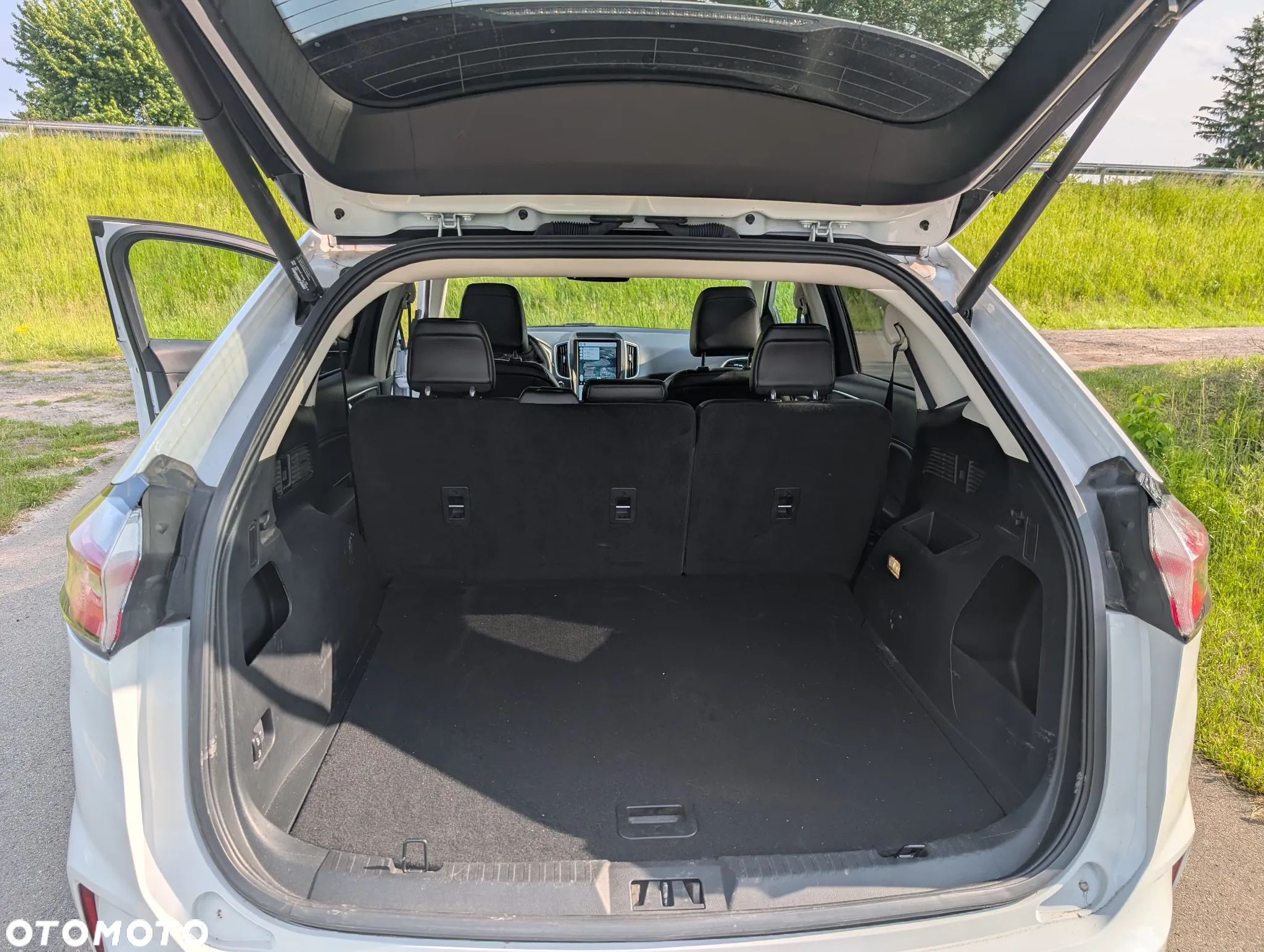 Ford Edge - 19