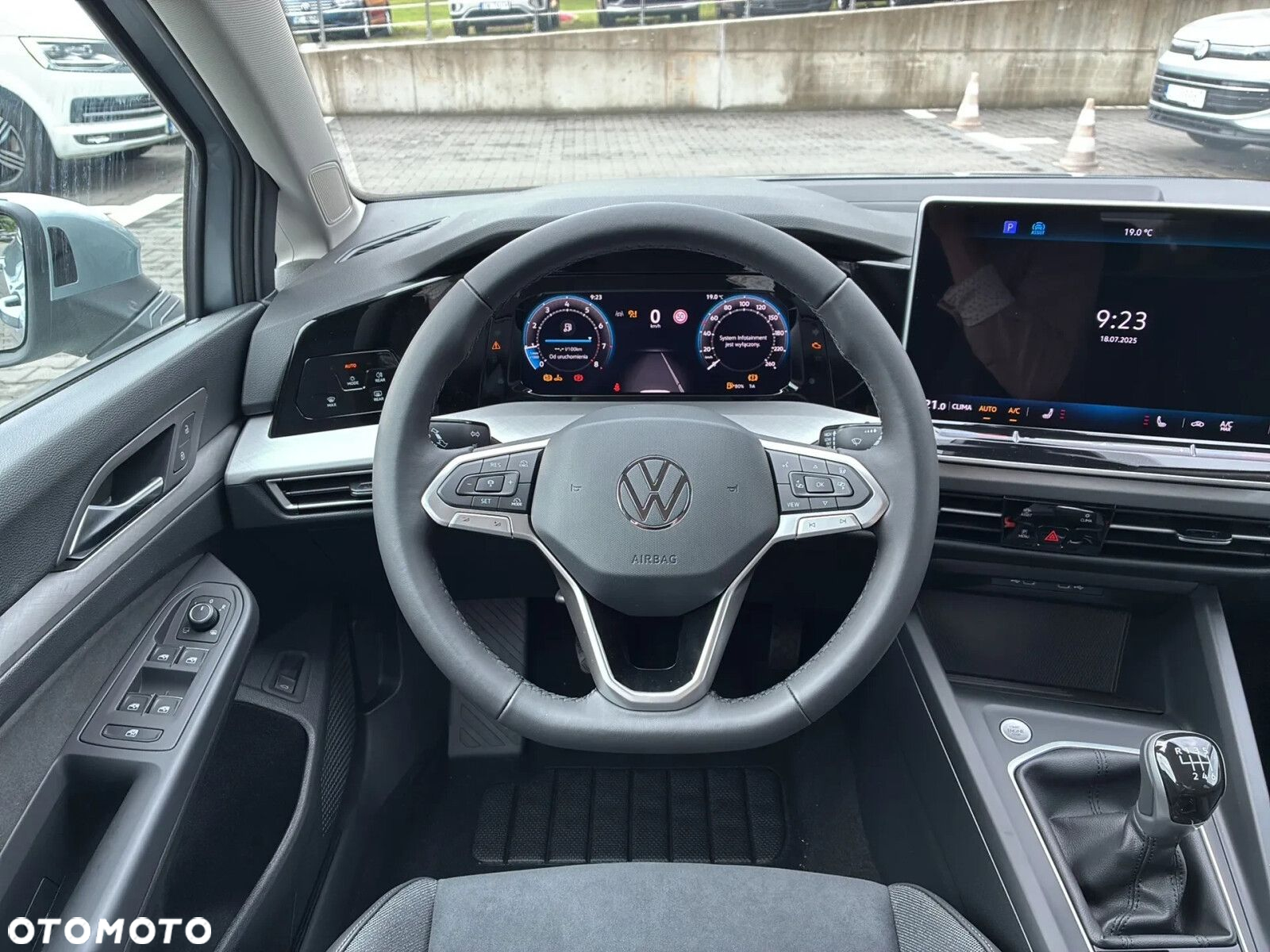 Volkswagen Golf - 13