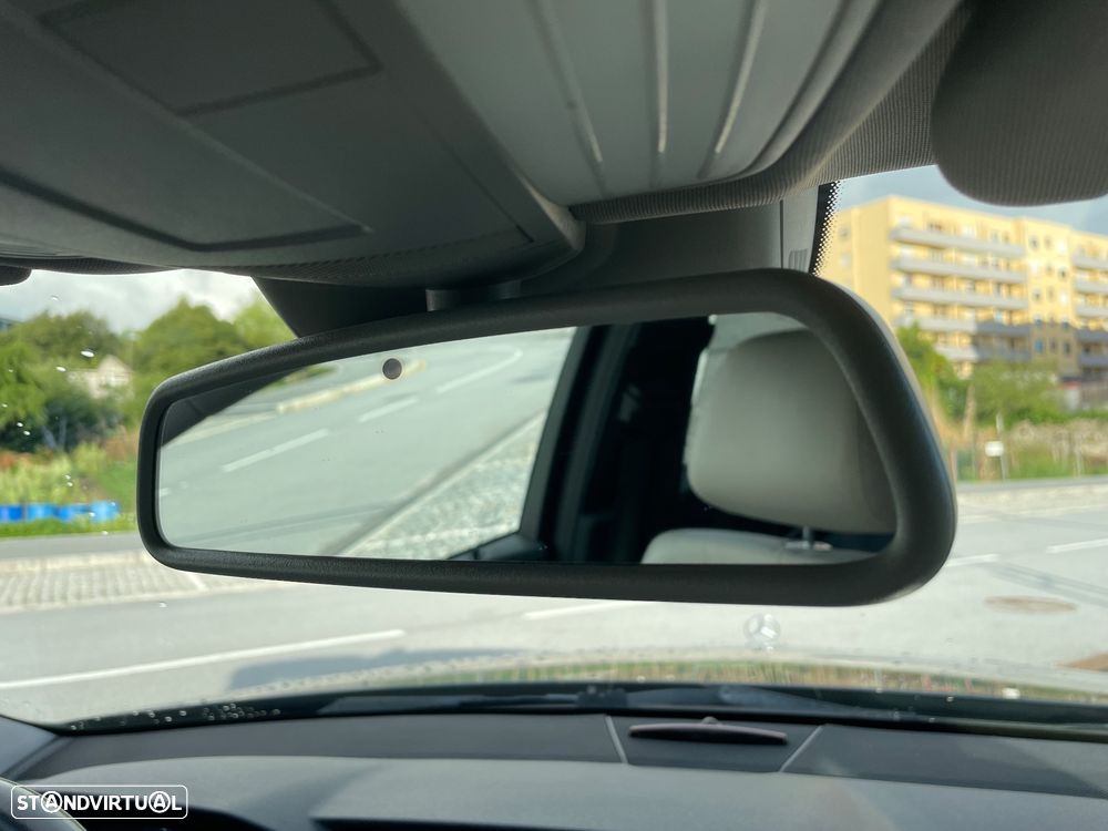 Mercedes-Benz E 250 CDi Avantgarde BlueEfficiency Auto. - 18