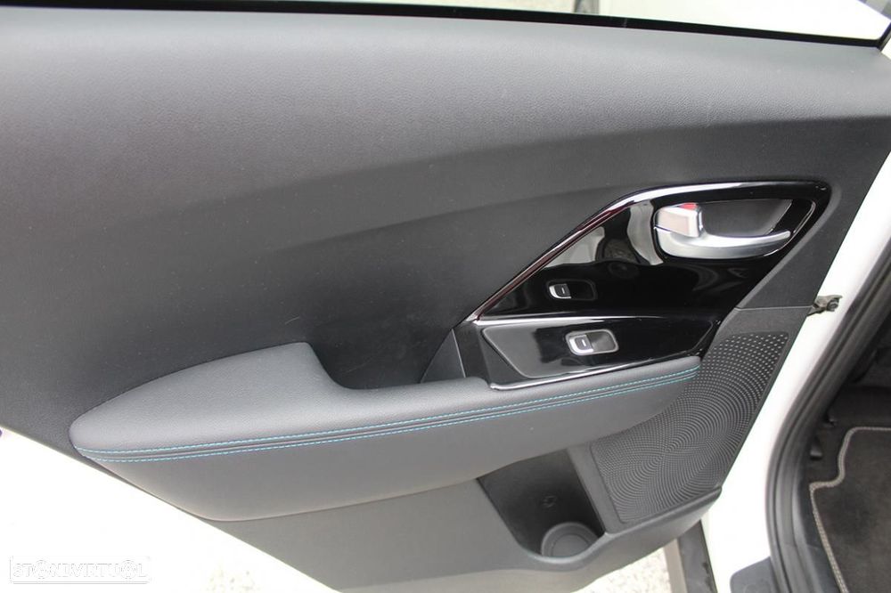 Kia e-Niro 64kWh - 29