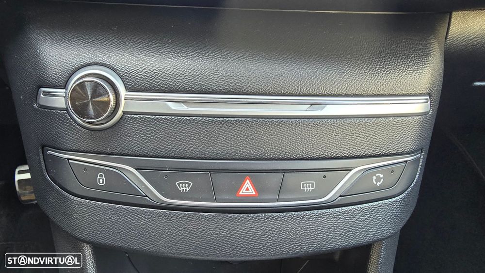Peugeot 308 SW 1.5 BlueHDi Style - 42