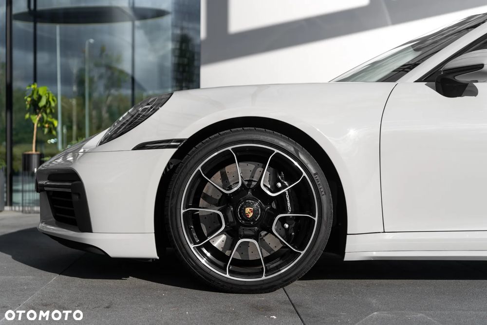 Porsche 911 Turbo - 17