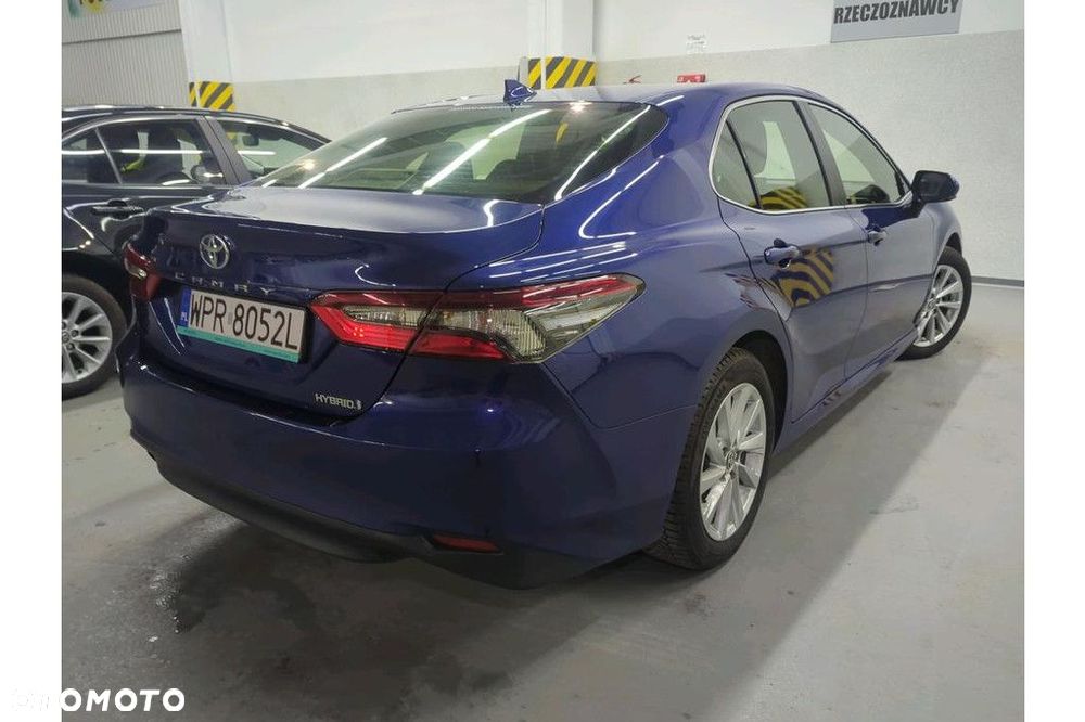 Toyota Camry 2.5 Hybrid Comfort CVT - 3
