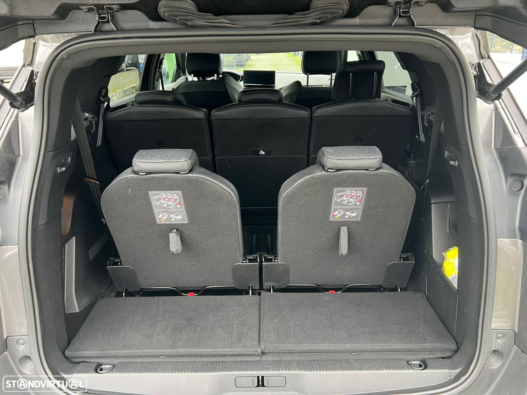 Peugeot 5008 1.5 BlueHDi Allure Pack EAT8 - 6