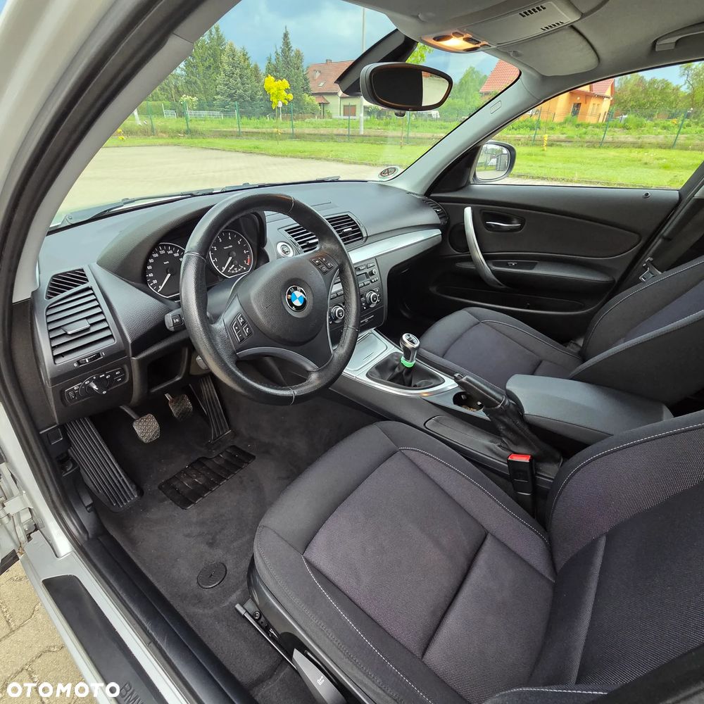 BMW Seria 1 - 15