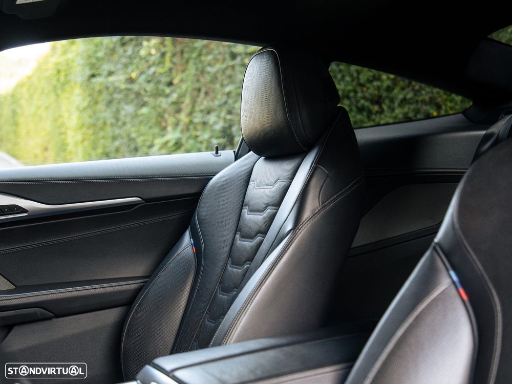 BMW 840 d xDrive Pack M - 23